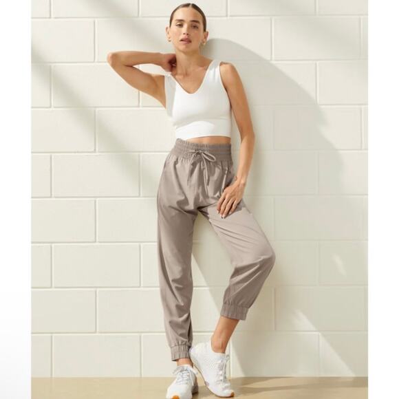 Abercrombie & Fitch Pants - Abercrombie YPB Jogger Pants Womens Small Oat MotionTek Athletic Travel Sporty